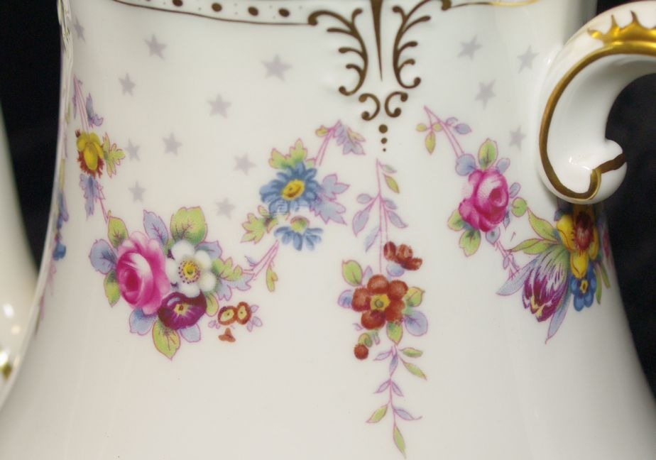 Royal Crown Derby ラージポット