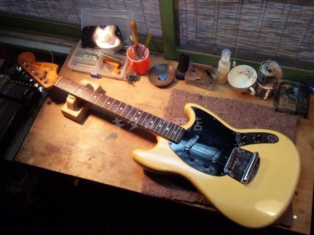 FENDER MUSTANG 78年