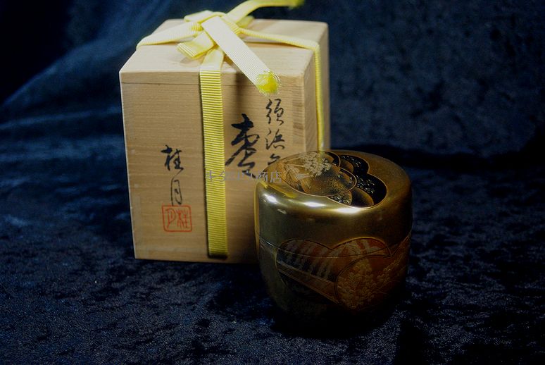 輪島塗蒔絵棗 桂月作